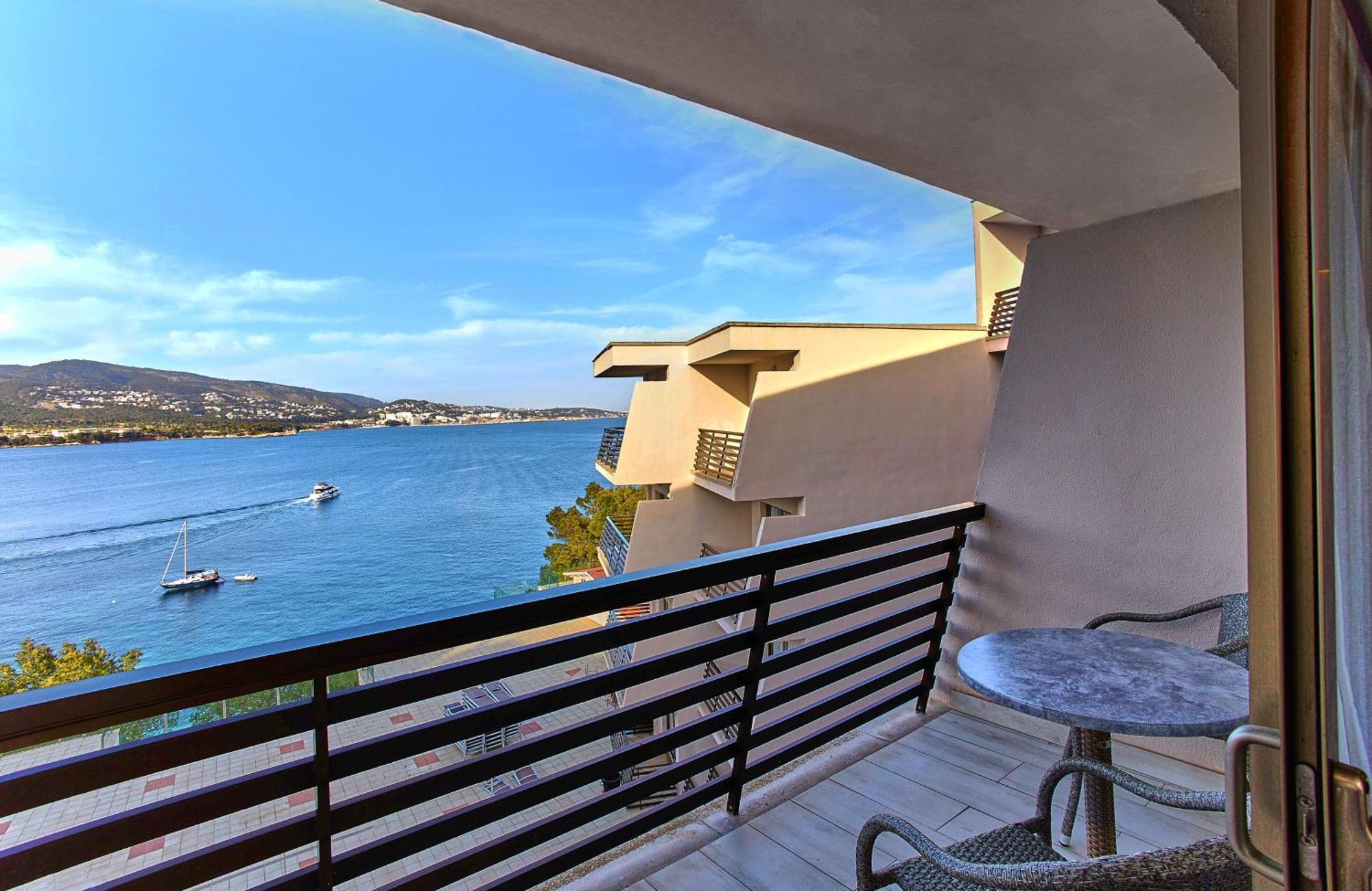 Leonardo Royal Hotel Mallorca Palmanova Bay Bagian luar foto